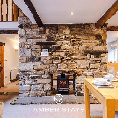 Sunny Side Barn In North Yorkshire By Amber Perfect For Big Groups And Leisure Stays, Sleep 8 And Parking