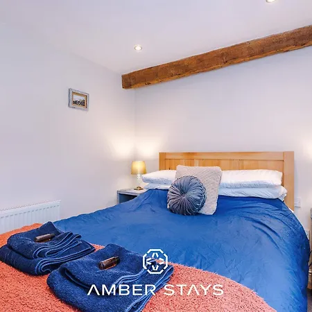 Sunny Side Barn In North Yorkshire By Amber Perfect For Big Groups And Leisure Stays, Sleep 8 And Parking Holiday home *