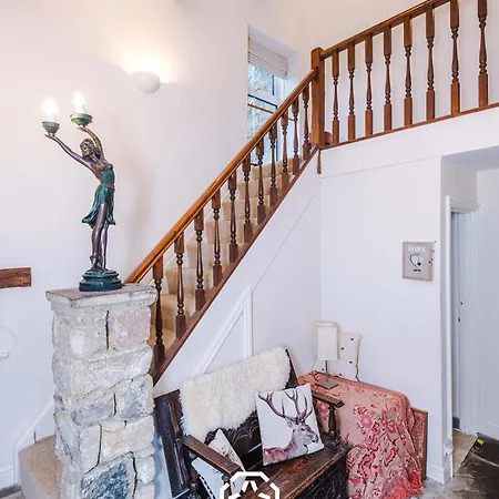 Sunny Side Barn In North Yorkshire By Amber Perfect For Big Groups And Leisure Stays, Sleep 8 And Parking Holiday home Cracoe