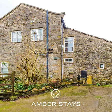 Holiday home Sunny Side Barn In North Yorkshire By Amber Perfect For Big Groups And Leisure Stays, Sleep 8 And Parking *