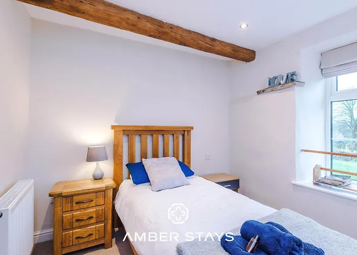 Sunny Side Barn In North Yorkshire By Amber Perfect For Big Groups And Leisure Stays, Sleep 8 And Parking