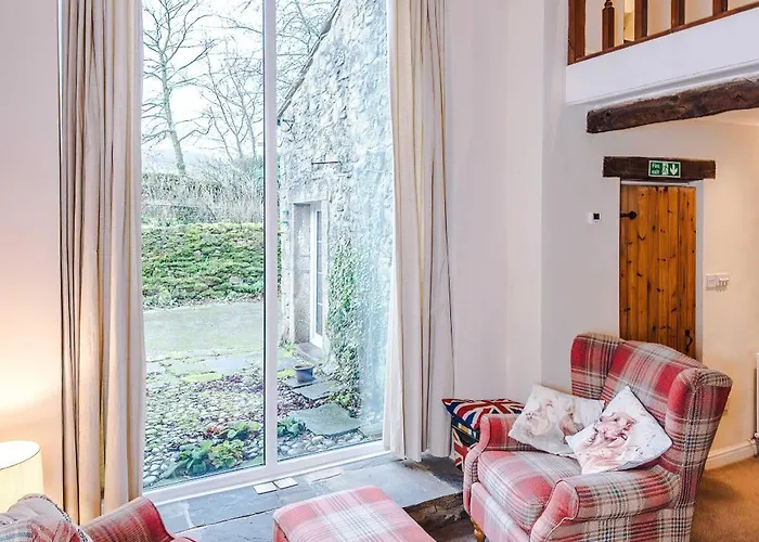 Sunny Side Barn In North Yorkshire By Amber Perfect For Big Groups And Leisure Stays, Sleep 8 And Parking Cracoe