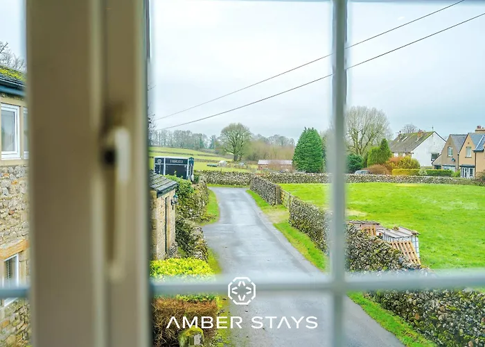 Sunny Side Barn In North Yorkshire By Amber Perfect For Big Groups And Leisure Stays, Sleep 8 And Parking