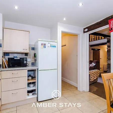 Sunny Side Barn In North Yorkshire By Amber Perfect For Big Groups And Leisure Stays, Sleep 8 And Parking Holiday home Cracoe