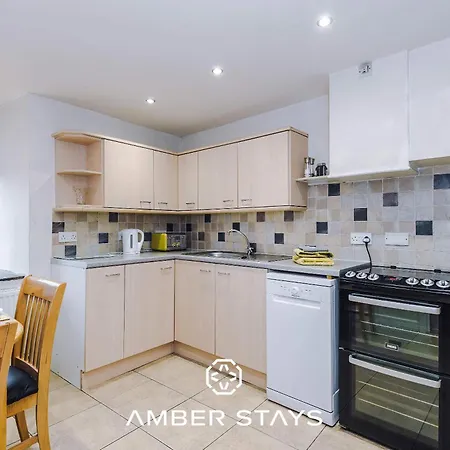 Sunny Side Barn In North Yorkshire By Amber Perfect For Big Groups And Leisure Stays, Sleep 8 And Parking Holiday home *