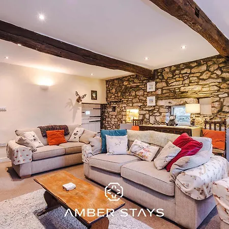 Sunny Side Barn In North Yorkshire By Amber Perfect For Big Groups And Leisure Stays, Sleep 8 And Parking * Cracoe