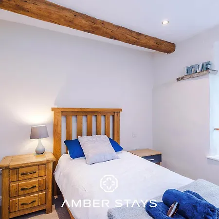 Sunny Side Barn In North Yorkshire By Amber Perfect For Big Groups And Leisure Stays, Sleep 8 And Parking