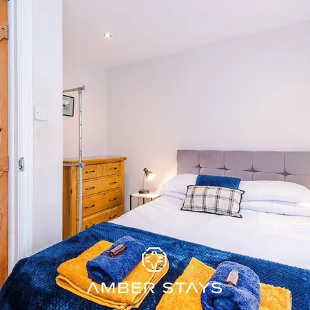 Holiday home Sunny Side Barn In North Yorkshire By Amber Perfect For Big Groups And Leisure Stays, Sleep 8 And Parking